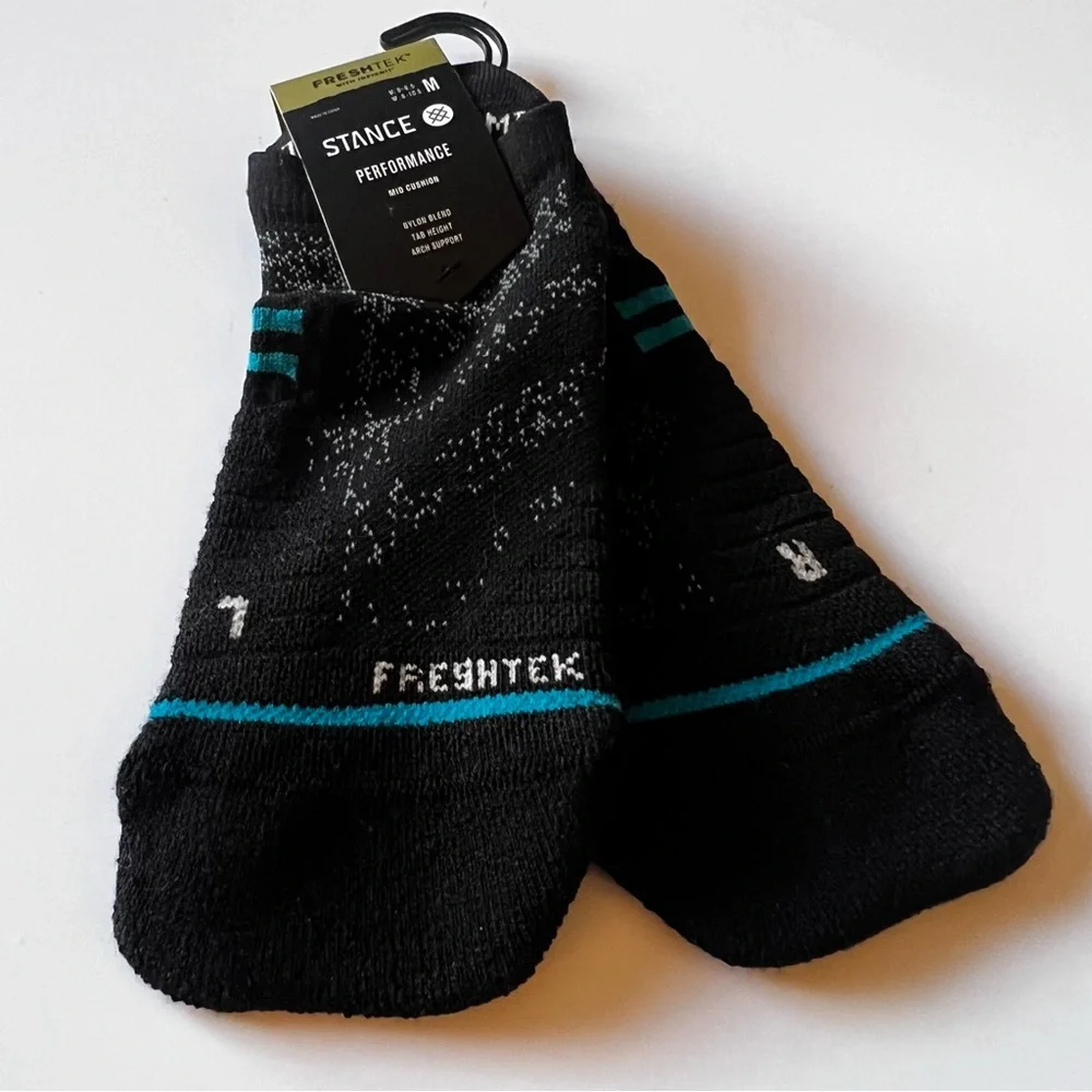 STANCE PERFORMANCE MID CUSHION FRESHTEK ATHLETIC SOCKS BLACK UNISEX MEDIUM NWT